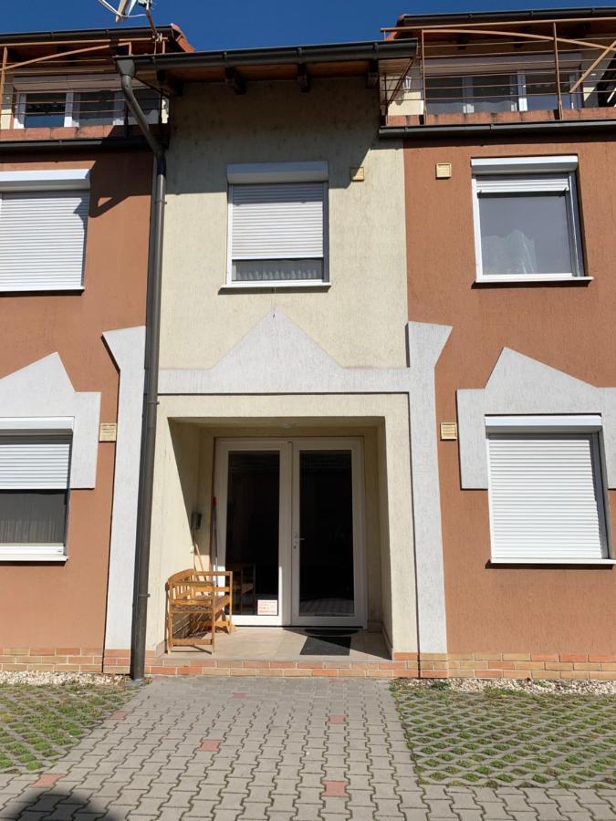 Indi Apartman Siófok Eksteriør bilde